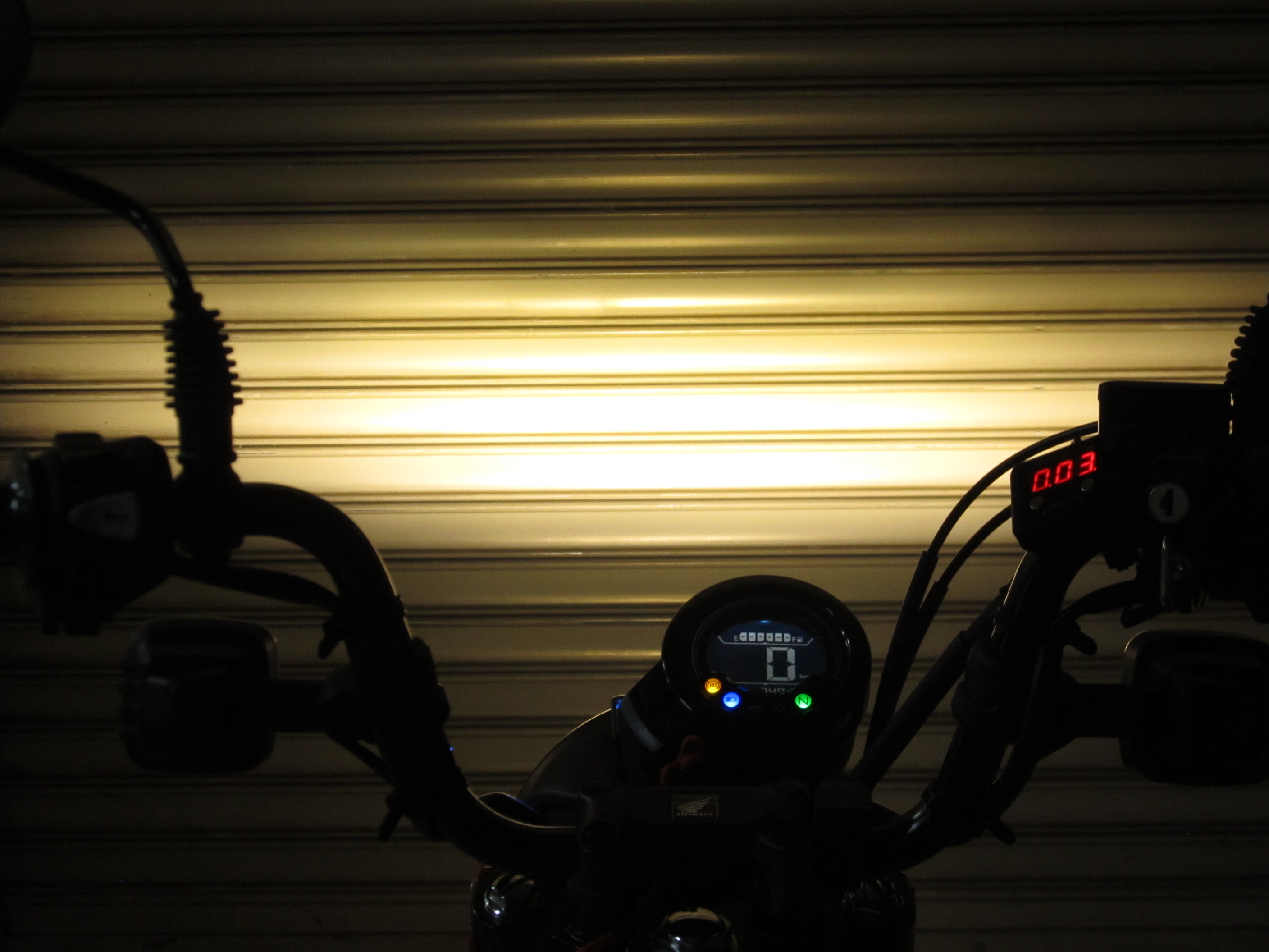 LEDマルチリフレクターヘッドライトkit HONDA CT125ハンターカブ