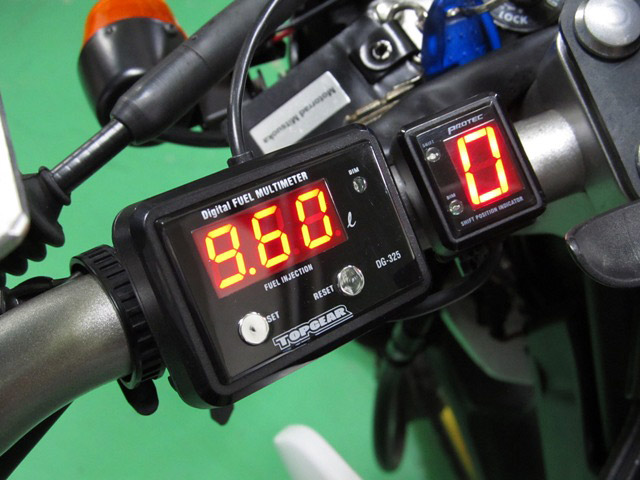 DGシリーズ（12Vバイク 車種専用精密燃料計） 取付け例｜株式会社 プロテック